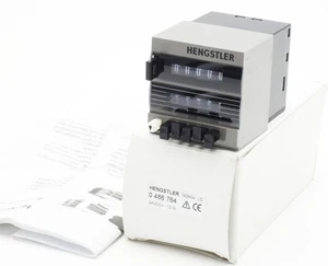 Hengstler 0 486 764 0486764 24VDC 12W steckbarer Vorwahlzähler -unused/OVP- - Bild 1 von 8