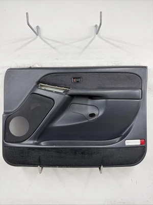 99-02 Chevy Silverado Sierra Tahoe Yukon Passenger Side Door Panel OEM Graphite - Image 1 of 4