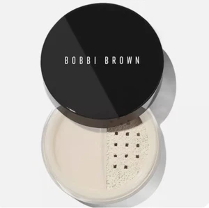 Bobbi Brown Sheer Finish Loose Powder in SOFT PORCELAIN .31 OZ / 9G *BNIB* - Picture 1 of 3