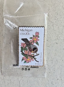 Nuevo de lote antiguo 1982 USPS Michigan Estampilla 20c Tack Pin Robin Apple Blossom The March Co. - Imagen 1 de 4