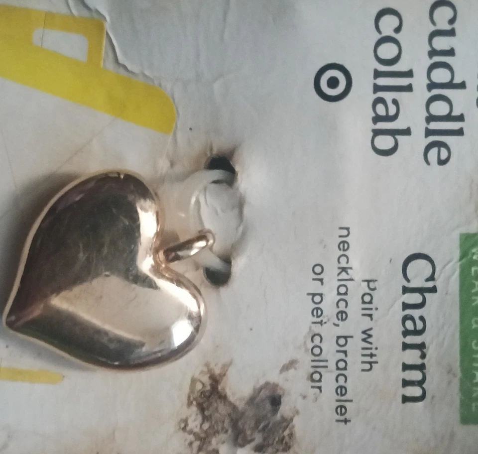 Dije de corazón de perro o gato para su color Foto 1 de 1