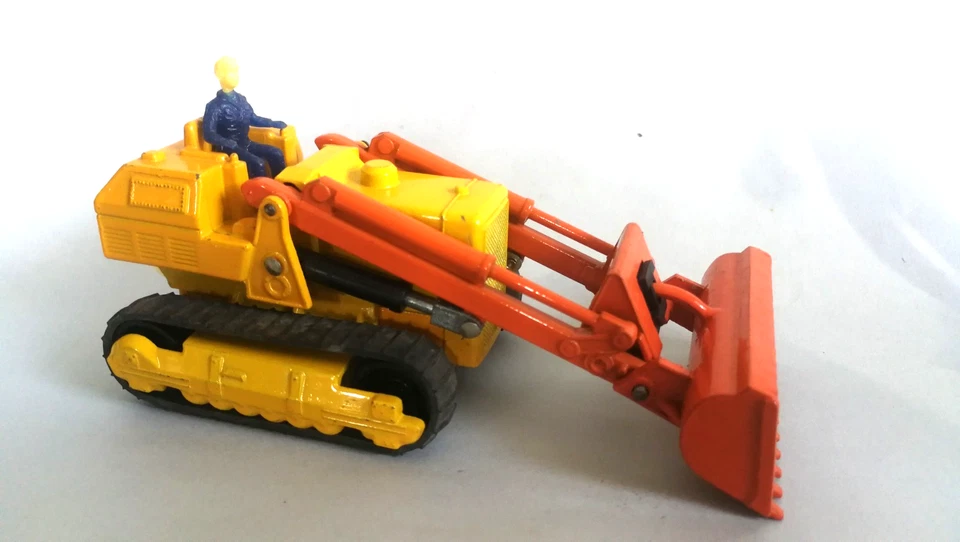Matchbox King Size K-8 Caterpillar Traxcavator mit Fahrerfigur (sehr selten) - Bild 1 von 4