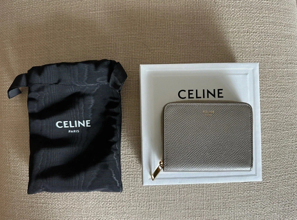 Cartera compacta con cremallera CELINE Pebble en piel de becerro granulada Foto 1 de 4