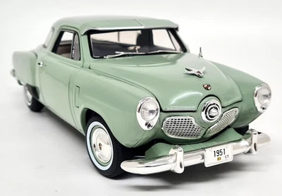 Acme Danbury 1/18 Studebaker Champion 1951 Flat Green Diecast Scale Model Car - Image 1 of 4