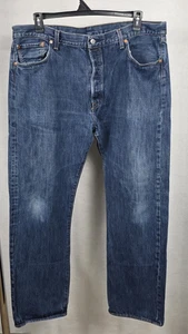 Levi 501 corte recto botón mosca para hombre 42 x 34 lavado oscuro - Imagen 1 de 9