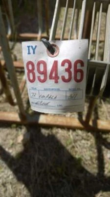 1972 CHEVY IMPALA GRILLE "SMALL CHIP ON BOTTOM EDGE" 14907 - Изображение 1 из 4