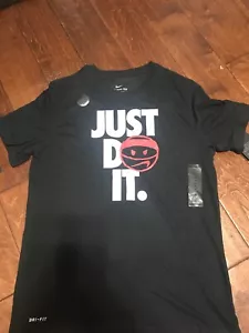Nike Dri-Fit T-Shirt Tees Size Medium and Large - Picture 1 of 16