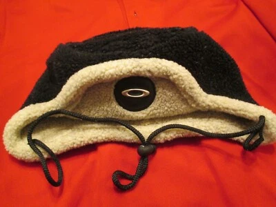 OAKLEY SOFTWARE BLACK & TAN MOSCOW WARM SKI HAT BEANIE TRAPPER WINTER CAP W TIE - Image 1 of 4