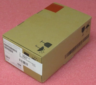 NEW Fujitsu 3.84TB SSD SAS 12Gb/s Write Intensive IN SFF SLIM S26361-F5870-L384 - Image 1 of 4