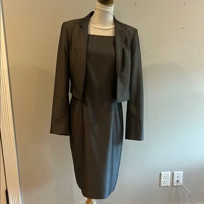 Anne Klein Gray 2 Piece Suit Sleeveless Sheath Dress with Long Sleeve Jacket 10 - Image 1 of 4
