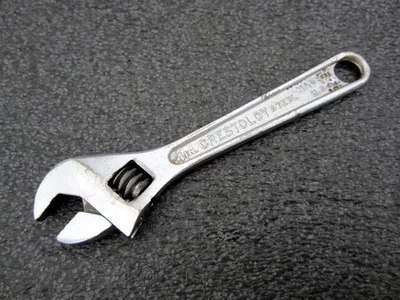 Llave Ajustable Crestoloy Media Luna Vintage 4" Hecha en EE. UU. Foto 1 de 4