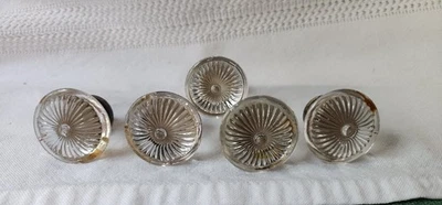 Antiguo Grande 1.75" Perilla Recuperada Cajón Tirador Eduardiano Victoriano JUEGO 5 LOTE22 Foto 1 de 3