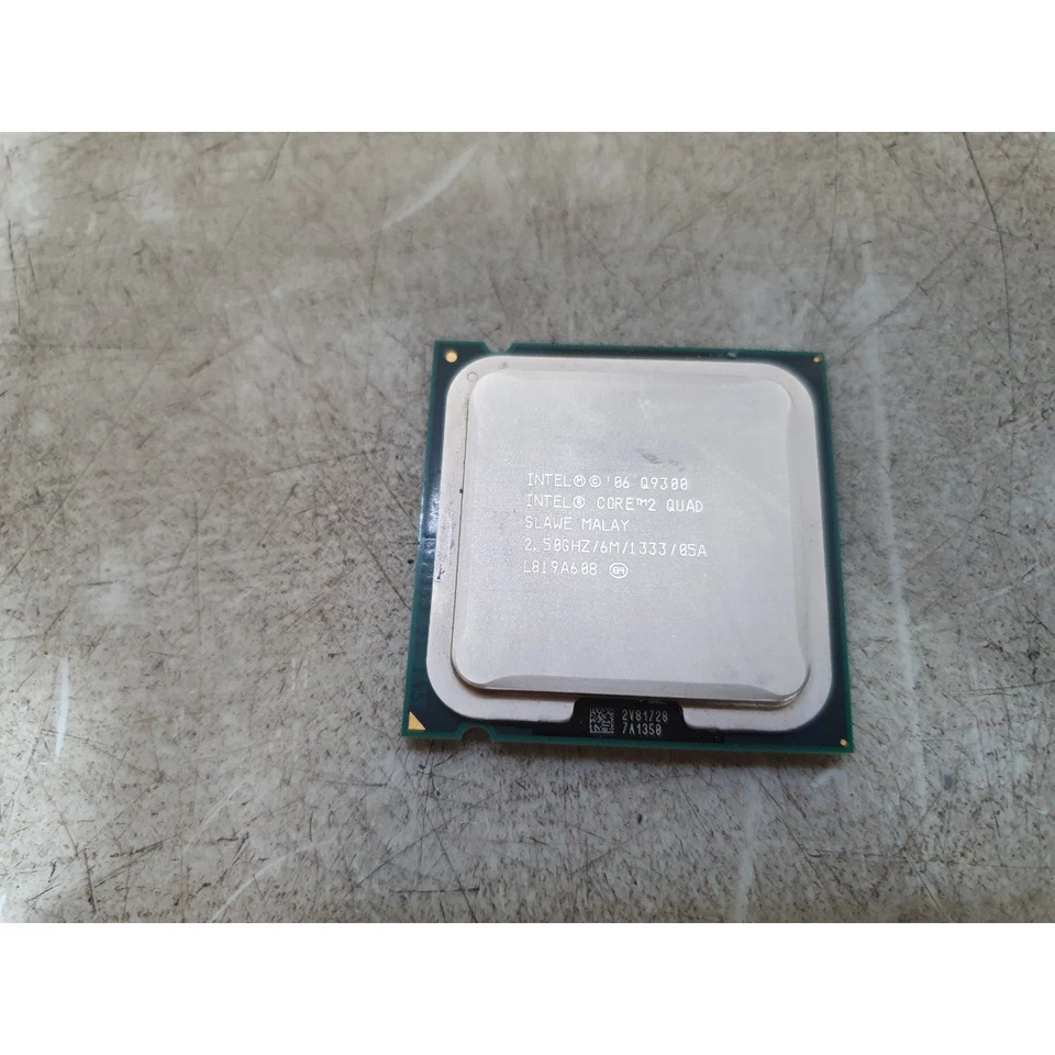 Intel Core 2 QUAD Q9300 SLAVE 2.50GHz/6M/1333/05A Desktop CPU Processor LGA775 - Image 1 of 4