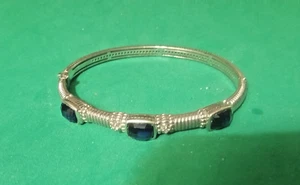 Pulsera con bisagra de corindón azul y esterlina Judith Ripka vintage.  6 1/2" X 3/8" - Imagen 1 de 4