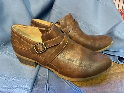 Life Stride Velocity 2.0 Comfort Flex Taupe Ankle Boot Zip Buckle Women’s 7.5 M - Image 1 of 4