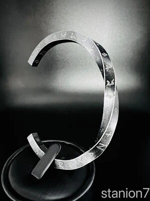 Wikinger Runen Kreis Armreif Edelstahl Schmuck Armband Verdreht Style Biker A127 - Bild 1 von 4