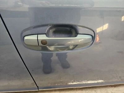 Used Front Right Exterior Door Handle fits: 2009 Toyota Prius assembly door fron - Image 1 of 4