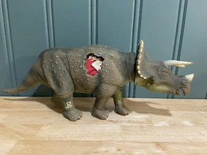 Triceratops JP08 W/ Damage Wound Piece Jurassic Park 1993 Kenner Dinosaur Figure - Picture 1 of 19