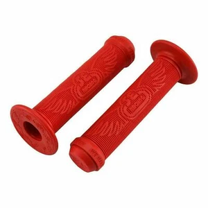 AUTHENTIC SE BIKES WING GRIPS - BMX GRIPS - SE RACING WING GRIPS - NEW - RED - Picture 1 of 1