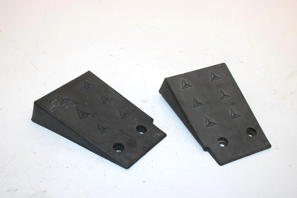 Juego de reposapiés trasero 95 Arctic Cat Bearcat 440 OEM 0606-699 0606-698 SA9 Foto 1 de 4