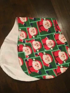 Handmade Burp Cloth Santa on Green Set of 2 - Picture 1 of 1