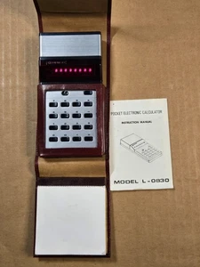 UNICO L-0830 SELTENER Vintage Taschenrechner mit Lederetui & Handbuch funktioniert - Bild 1 von 5