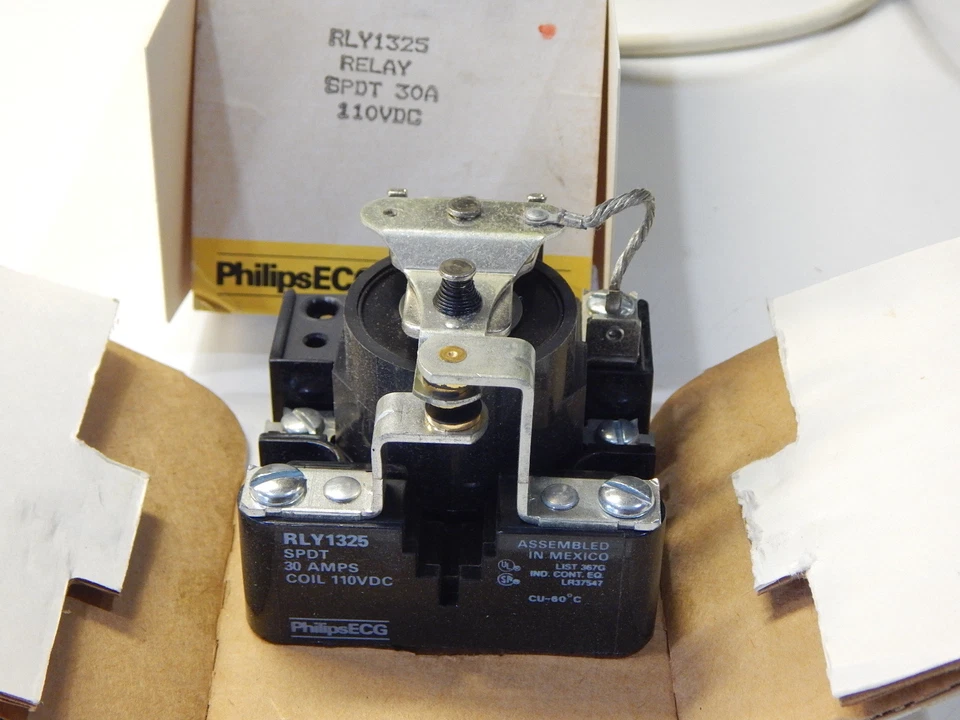ECG RLY1325 RELAY SPDT 30A 110VDC HEAVY DUTY OPEN FRAME POWER RELAY - Image 1 of 1