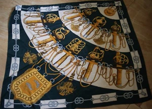 Cliquetis Square Silk Scarf - Picture 1 of 9