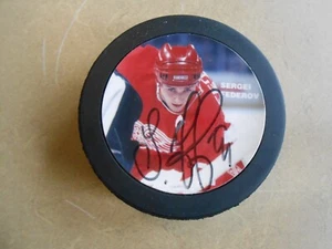 Detroit Red Wings, Sergei Fedorov Signed Hockey Puck - Picture 1 of 5