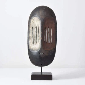 Metoko Wood Carved Mask Congo - Picture 1 of 8