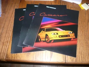 Chevrolet Camaro 1985 folleto de ventas - vintage - 3 por 1 precio - Imagen 1 de 10