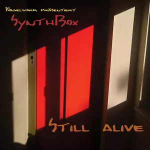 SynthBox / "Still alive" CD in Papptasche (Synthiepop, Electro) - Bild 1 von 2