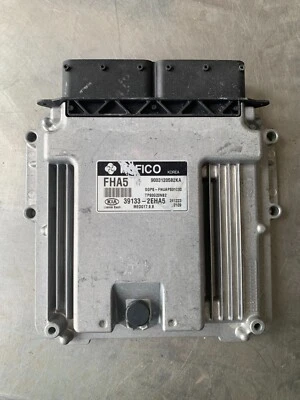2015 Kia Soul 2.0 Engine Computer Control Module ECM ECU 39133 2EHA5 OEM - Image 1 of 2
