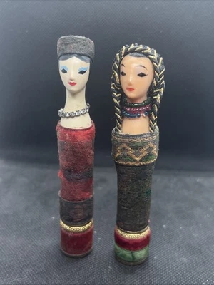 Estuches de lápiz labial vintage raros Revlon 2 para muñecas años 60 # 9209 y 0544 Foto 1 de 4