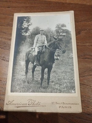 THEME MILITAIRES Carte Photo de militaire sur son cheval. Guerre 14/18 - Photo 1/2