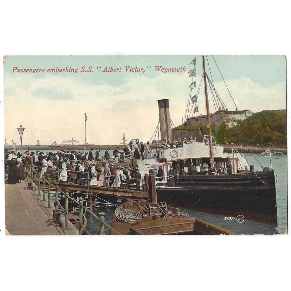 WEYMOUTH Passengers Embarking SS Albert Victor Postcard Unposted 1915 - Image 1 of 1