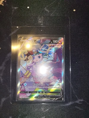 Mew V (Alternate Full Art) 251/264 Swsh08: Fusion Strike Holo - Image 1 of 2