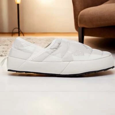 [NF0A819N944] 女式 The North Face THERMOBALL TRACTION MULE VP 'KAWS MOONLIGHT  — 第 1/4 张图片