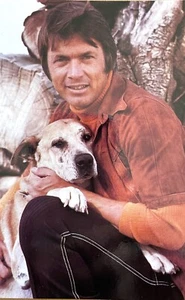 CHAD EVERETT & His Dog; Publ. Coral-Lee Personality #80; Postcard is Pristine - Picture 1 of 2
