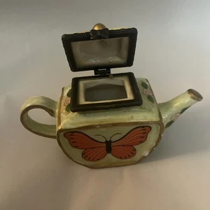 Friendship Teapot Trinket Box Green Hinged Lid Butterfly/flowers - Picture 1 of 6