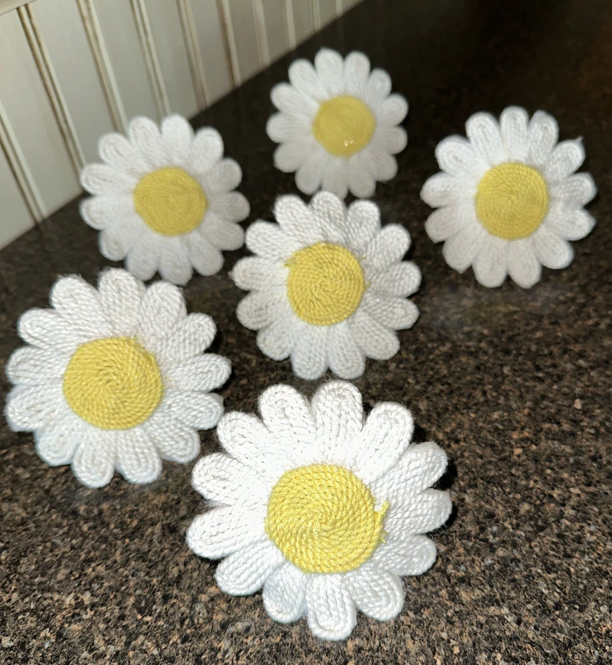 Juego de 6 servilleteros de algodón blanco amarillo margaritas Foto 1 de 4