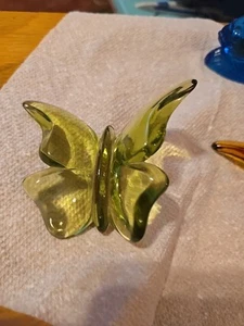 Vintage Fenton Flat with Plain Wings out Green Glass made 1970 - Bild 1 von 9