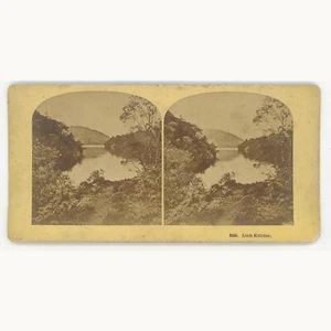 Antigua tarjeta de vista estereoscópica Kilburn Parque Nacional Escocia Loch Katrine - Imagen 1 de 2