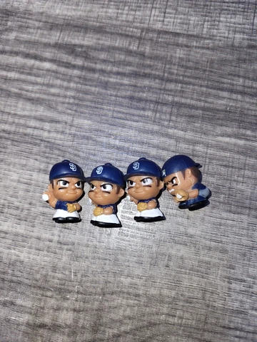 TEENYMATES MLB  FIGURE 1" INCH San Diego Padres 4pc Cover
