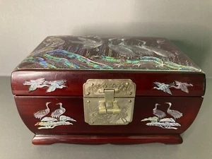 Asian Jewelry Box Black Lacquer Mother of Pearl & Abalone Red Interior 7" x 4" - Picture 1 of 12