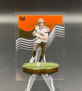 2022 Panini Chronicles Magnitude MAG-3 Tom Brady Buccaneers Football Card - Picture 1 of 2