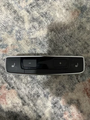 2016-2024 AUDI Q7 4M - REAR AC Climate Control / TEMP UNIT 8W0919158A - Image 1 of 3