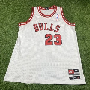 Michael Jordan Nike Chicago Bulls Trikot Herren Xl +2 Genäht #23 NBA  - Bild 1 von 16