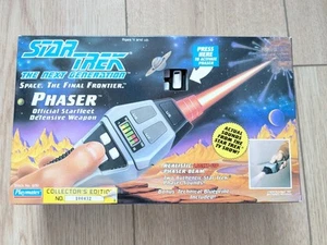 Star Trek The Next Generation Phaser Collectors Edition NEW Playmates 1992 - Picture 1 of 5