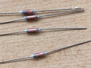 VHF Choke Wirewound 14uH 20% 100KHz Epcos B82131-A5701M 4pcs £4.75 Z1254 - Afbeelding 1 van 1